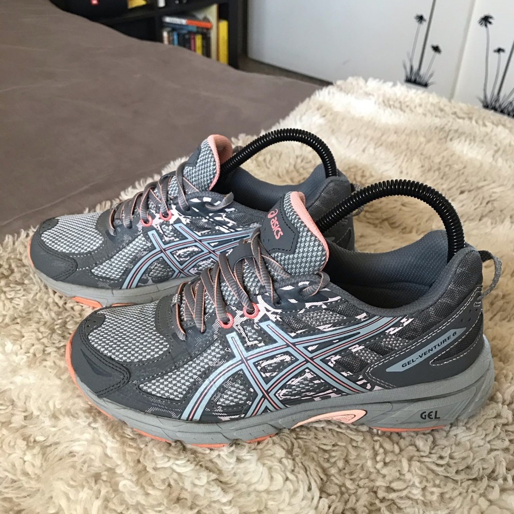 ASICS Gel Venture 6